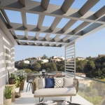 VIL'AZUR Saint-Raphaël programme immobilier neuf Pinel PTZ terrasse balcon pergola table à manger